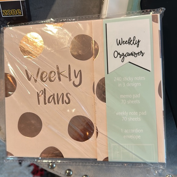 Bundle for the Office - Picture 2 of 13